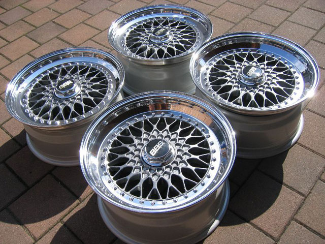 BBS RS 8' and 9' x 17 ET26 slanted lips Nogaro Silber centers